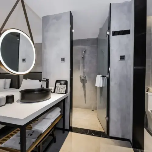 Deluxe Twin Room（Tencent Video VIP)