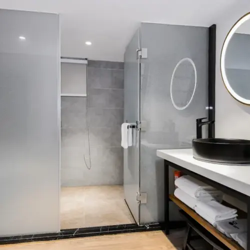 Duplex Superior Queen Room（Tencent Video VIP)