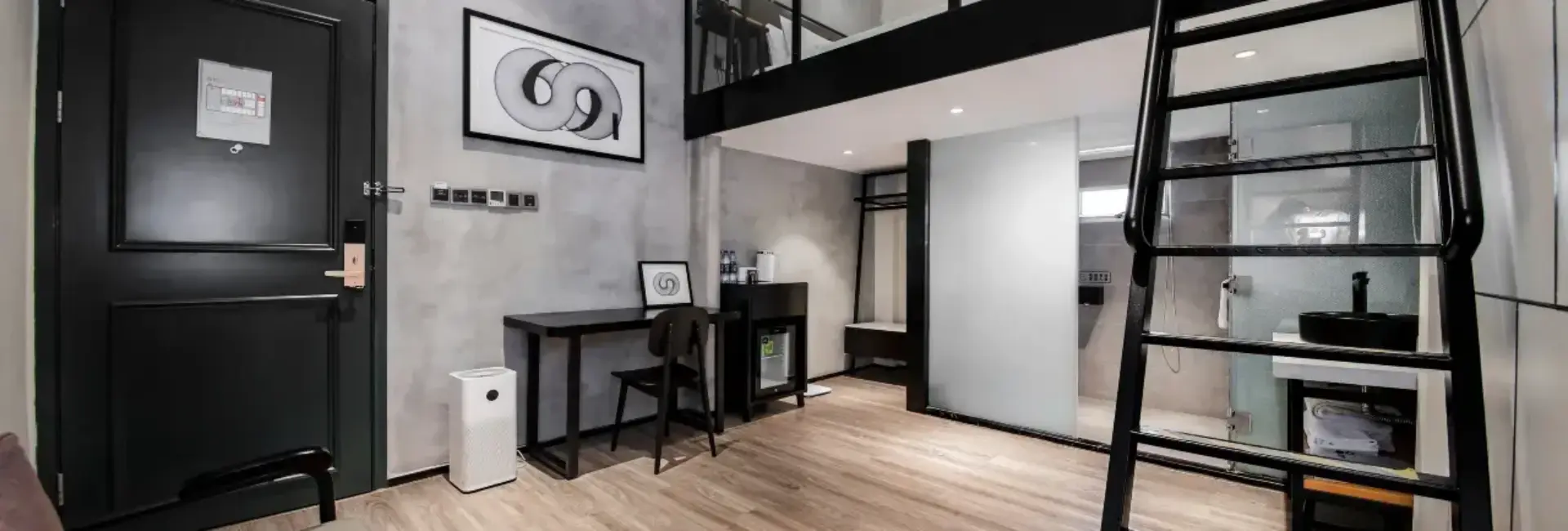 Duplex Superior Queen Room（Tencent Video VIP)