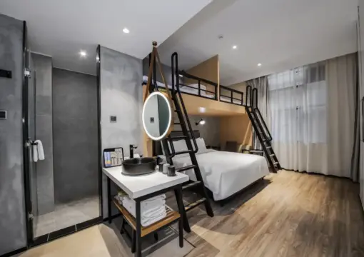 Family Room（Tencent Video VIP)