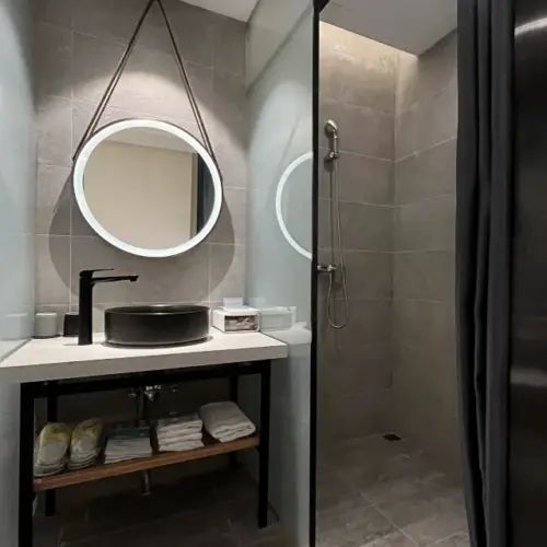 Superior City Family Room (Tencent Video VIP)