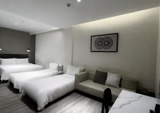 Superior City Family Room (Tencent Video VIP)