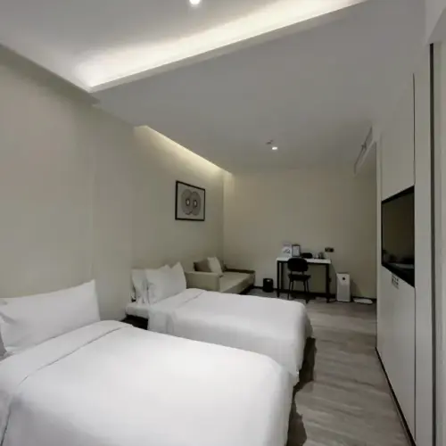 Superior City Family Room (Tencent Video VIP)