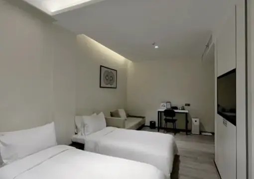 Superior City Family Room (Tencent Video VIP)